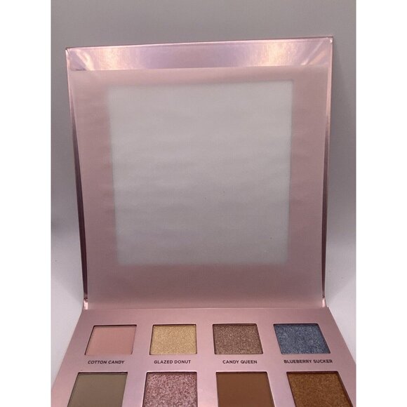 ICONIC LONDON Treat Yourself Eyeshadow Palette (20 Assorted Shades) - 20 x 1.5 g - Picture 3 of 3